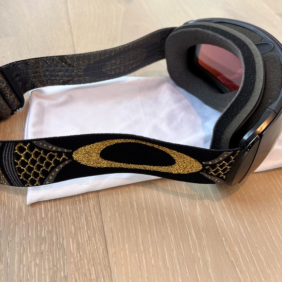 Oakley Flight Deck M Goggles - Picture 4 of 6